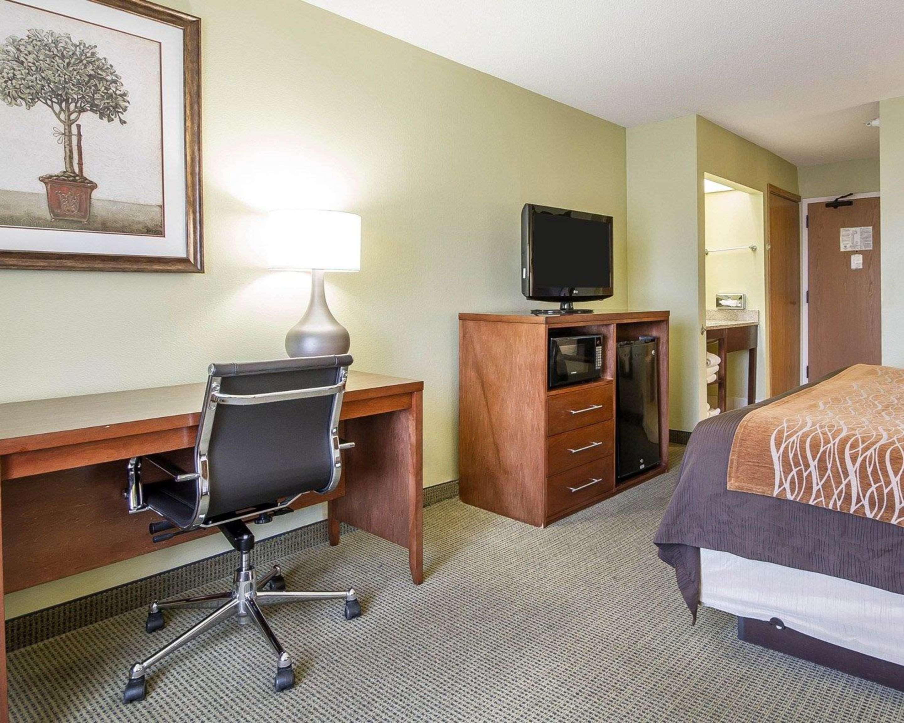 Comfort Inn & Suites Black River Falls I-94 Экстерьер фото