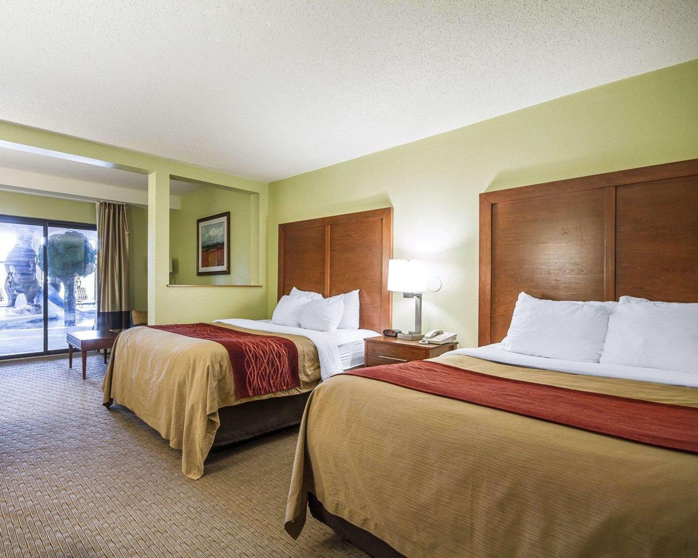 Comfort Inn & Suites Black River Falls I-94 Экстерьер фото