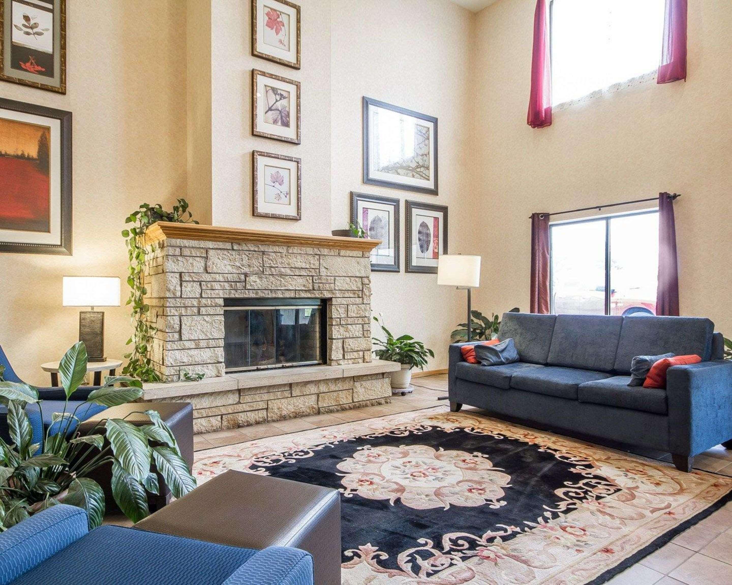 Comfort Inn & Suites Black River Falls I-94 Экстерьер фото