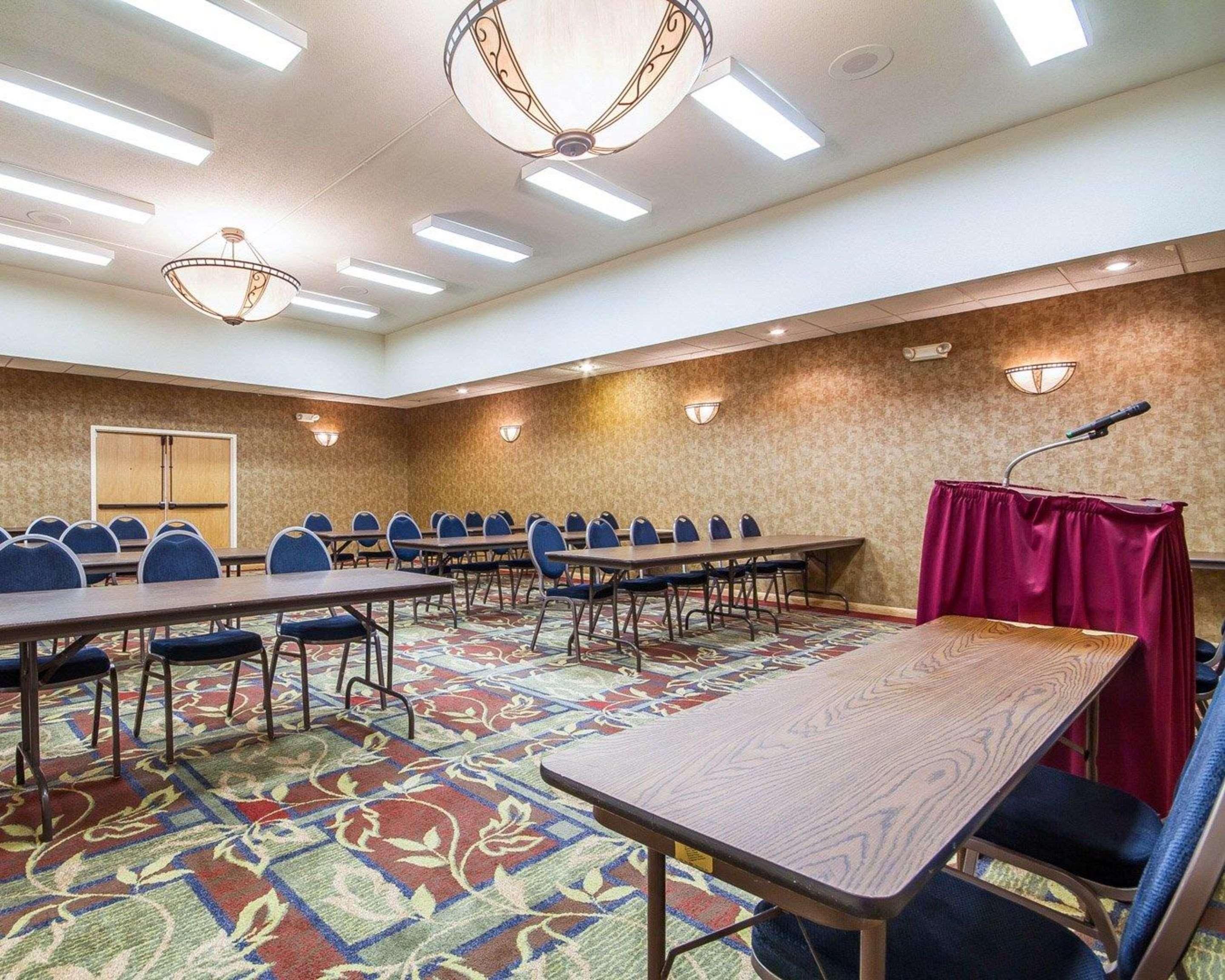 Comfort Inn & Suites Black River Falls I-94 Экстерьер фото
