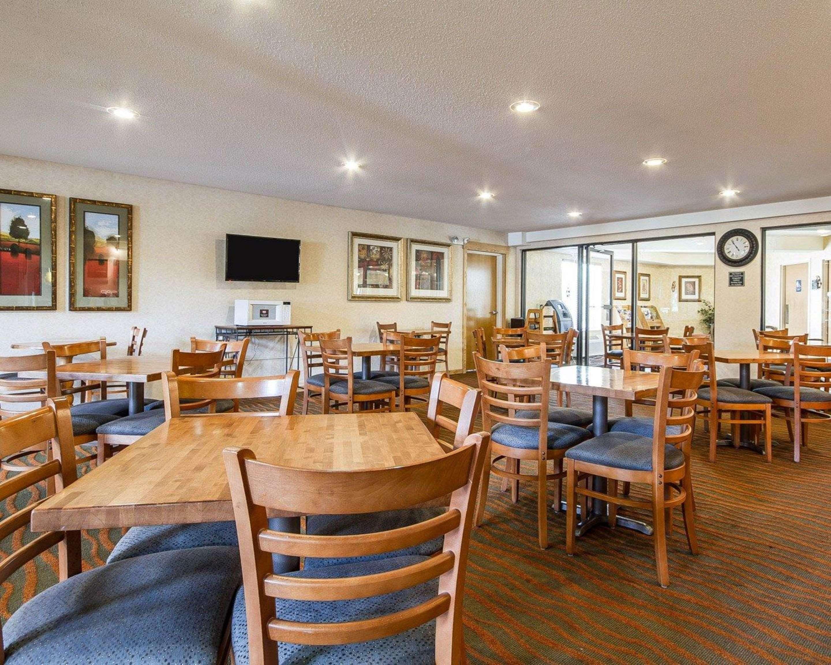 Comfort Inn & Suites Black River Falls I-94 Экстерьер фото