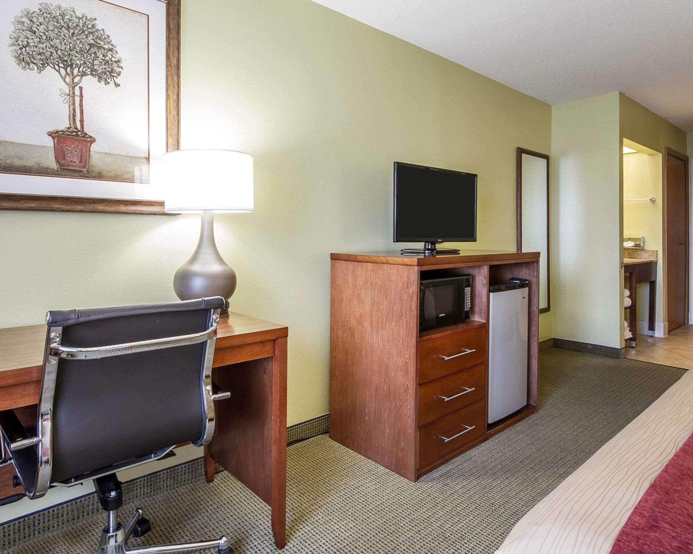 Comfort Inn & Suites Black River Falls I-94 Экстерьер фото