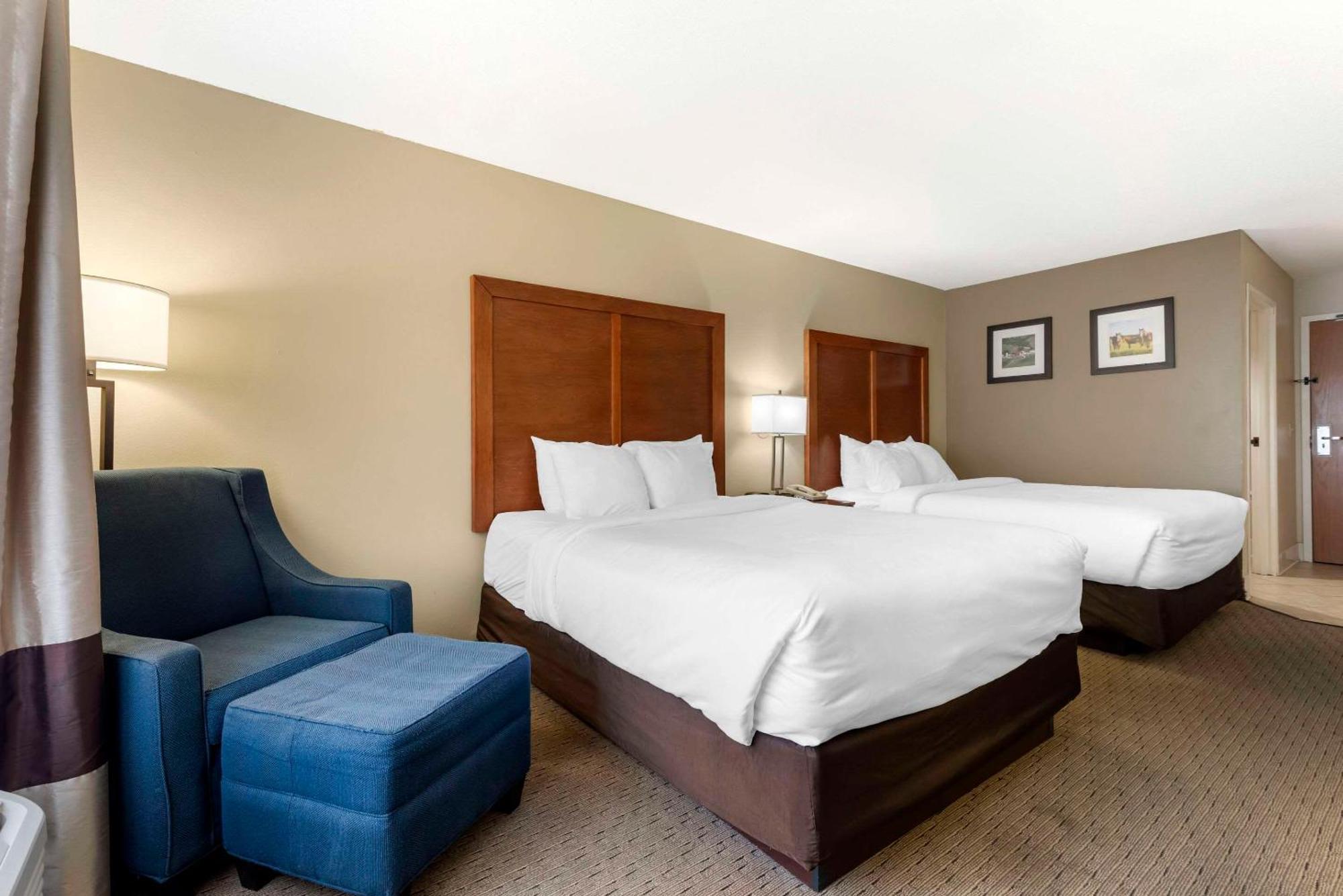 Comfort Inn & Suites Black River Falls I-94 Экстерьер фото