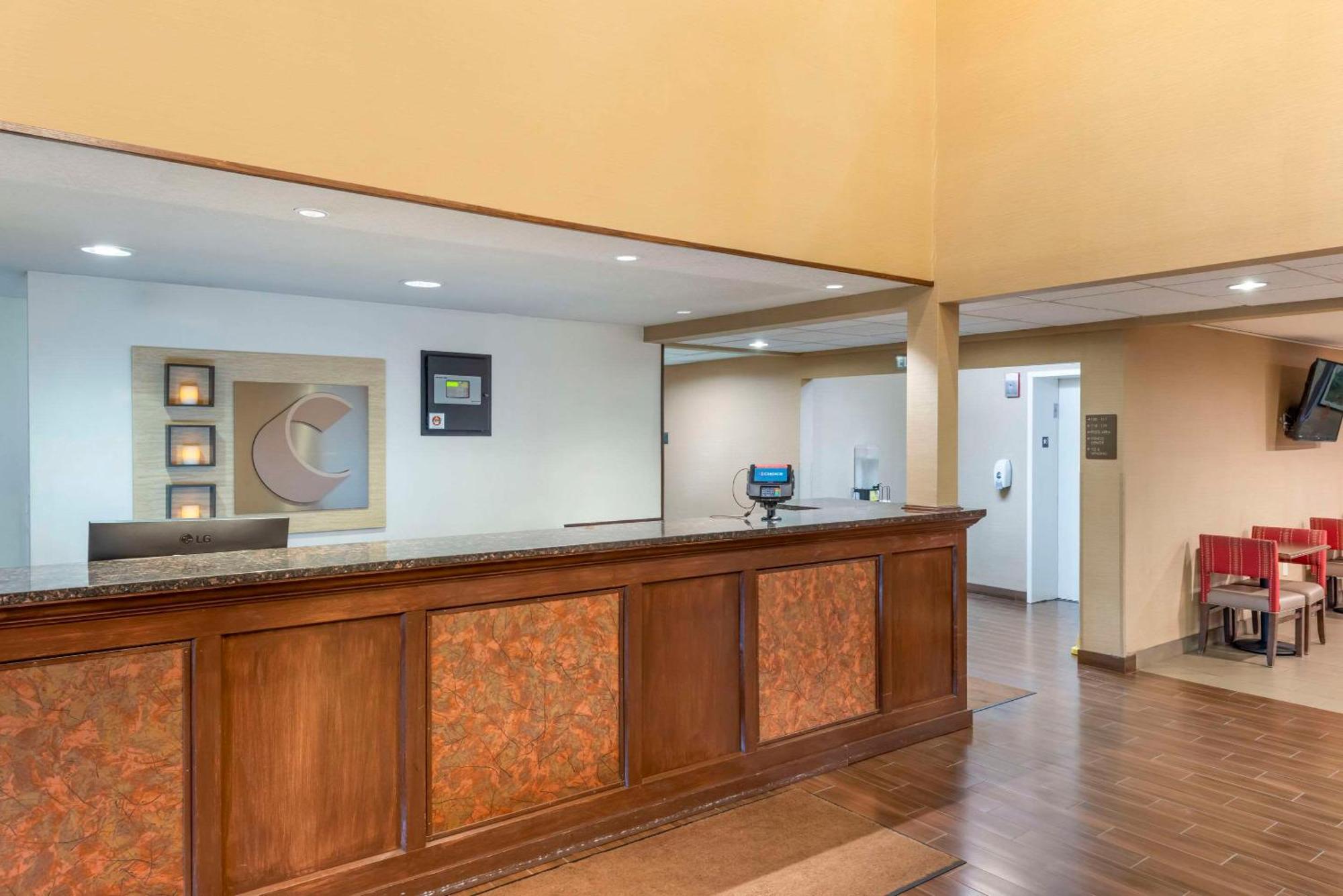 Comfort Inn & Suites Black River Falls I-94 Экстерьер фото